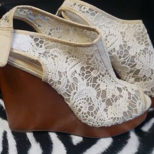 Lucky Brand wedges